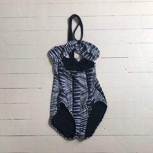 One piece swimsuit with open center